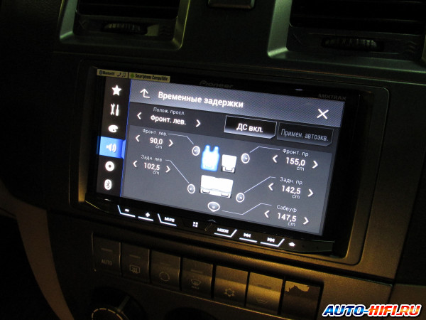 Настройка временной коррекции в мультимедиа Pioneer AVH-X8700BT Настройка временной коррекции в мультимедиа Pioneer AVH-X8700BT