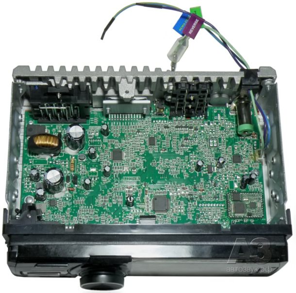 Мультимедийный ресивер JVC KD-X560BT