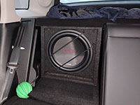 Установка сабвуфера Alpine SBG-1244BR в Haval H3